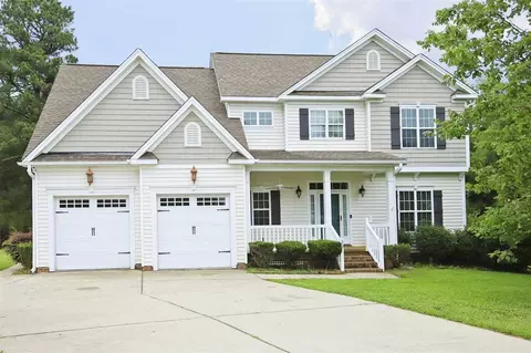 39 Whetstone Ct, Four Oaks, NC 27524