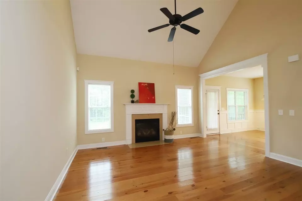  39 Whetstone Ct, Four Oaks, NC 27524 photo 9