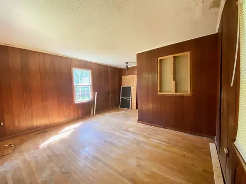 107 1st St, Erwin, NC 28339 photo 28