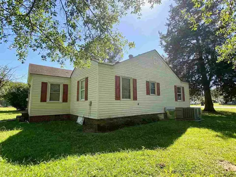 107 1st St, Erwin, NC 28339 photo 6