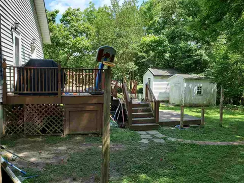 404 E Chatham St, Apex, NC 27502 photo 8