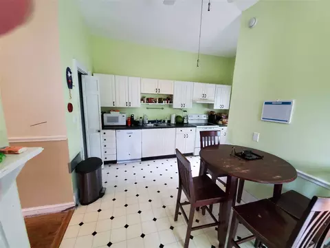 404 E Chatham St, Apex, NC 27502 photo 18