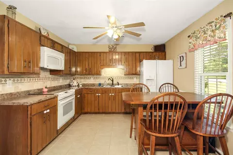 100 Eason Cir, Selma, NC 27576 photo 9