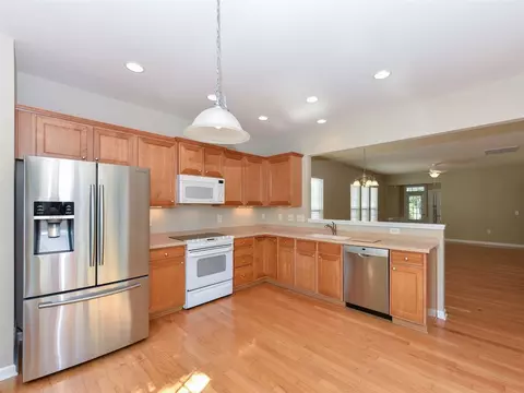 824 Endhaven Pl, Cary, NC 27519 photo 4