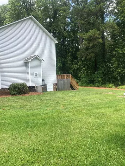 105 Mable Ct, Benson, NC 27504 photo 12
