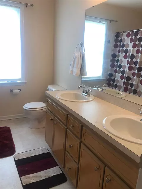105 Mable Ct, Benson, NC 27504 photo 9