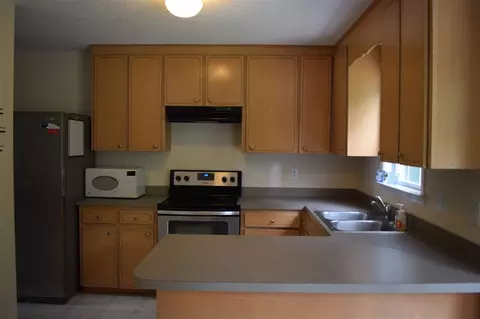 105 Mable Ct, Benson, NC 27504 photo 2
