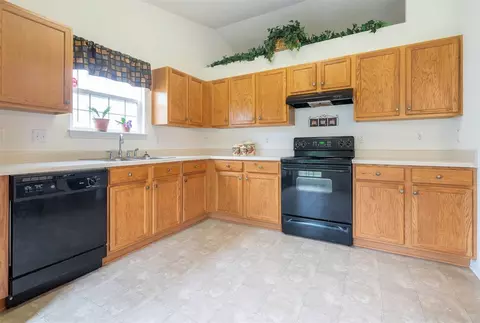 413 Summer Breeze Dr, Durham, NC 27704 photo 8