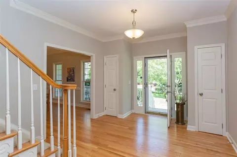 206 Mckinley St, Durham, NC 27705 photo 2