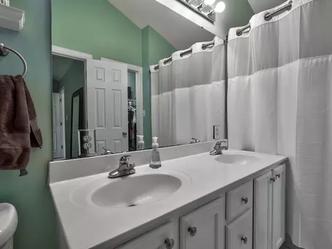 4615 Stillview Dr, Durham, NC 27712 photo 10