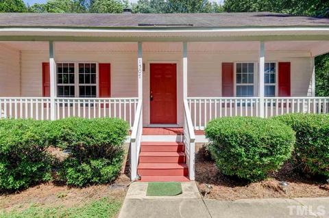 1507 Middle Ridge Dr, Willow Springs, NC 27592 photo 2