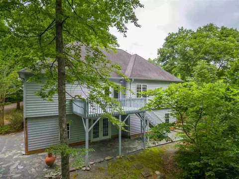 1702 Darrell Dr, Graham, NC 27253 photo 3