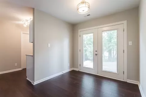 4004 Meriwether Dr, Durham, NC 27704 photo 11