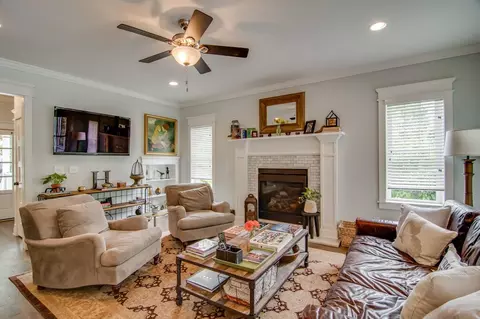 321 E Trinity Ave, Durham, NC 27701 photo 5