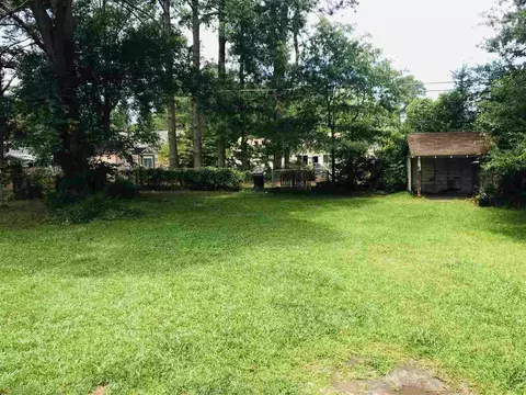 1004 S 2nd St, Smithfield, NC 27577 photo 2