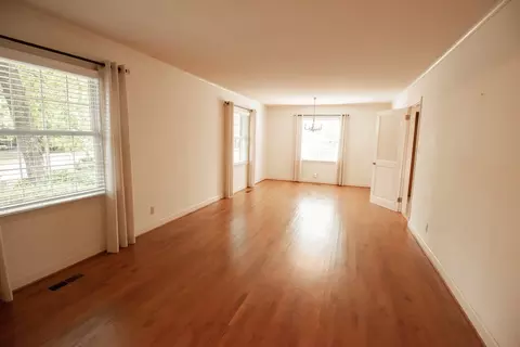2322 Cardinal Dr, Durham, NC 27707 photo 10