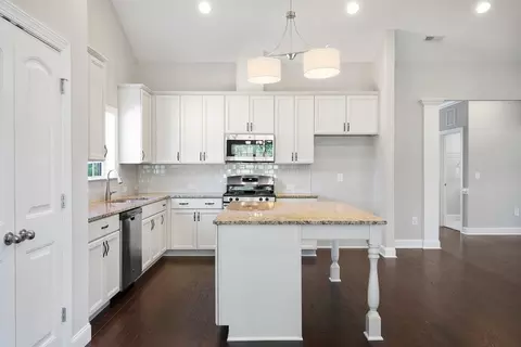 106 E Caxton Ct, Clayton, NC 27527 photo 3