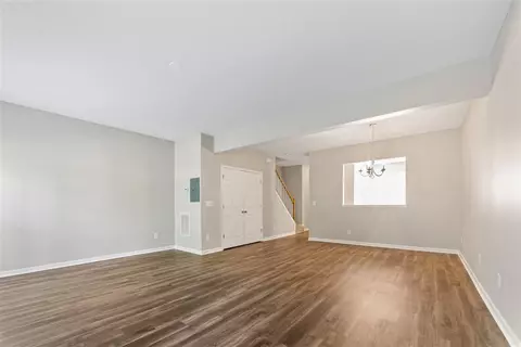 25 Suncrest Ct, Durham, NC 27703 photo 4