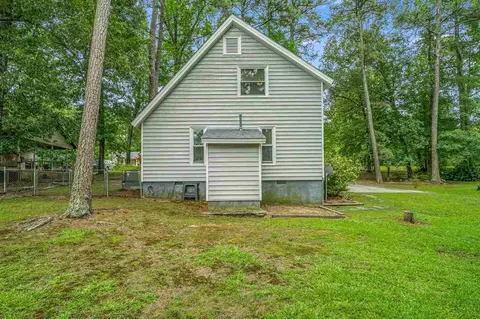205 Maple Dr, Erwin, NC 28339 photo 4