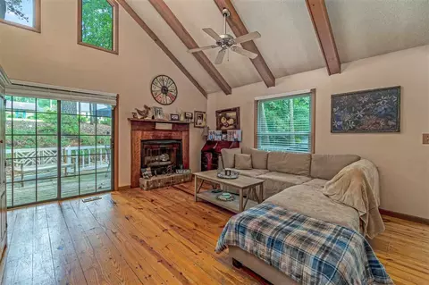 205 Maple Dr, Erwin, NC 28339 photo 8