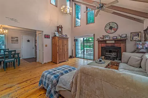 205 Maple Dr, Erwin, NC 28339 photo 9