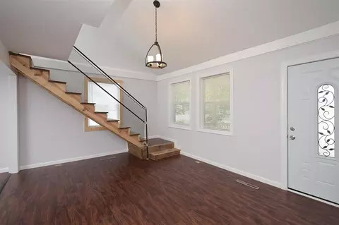400 Raynor St, Durham, NC 27703 photo 2