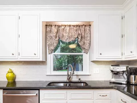6 Dodsworth Ct, Durham, NC 27705 photo 8