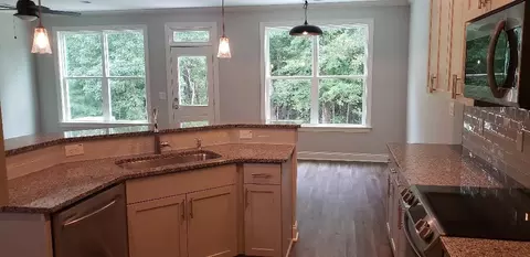 1020 Statler Dr, Durham, NC 27703 photo 5