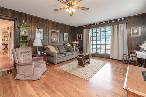 202 Powell St, Smithfield, NC 27577 photo 9