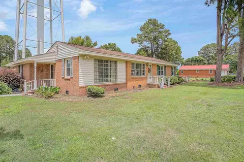 202 Powell St, Smithfield, NC 27577 photo 2