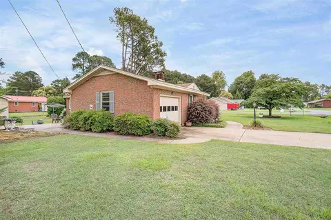 202 Powell St, Smithfield, NC 27577 photo 7