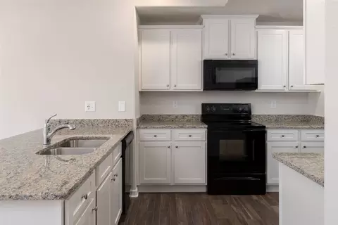 27 Doonbeg Dr, Fuquay Varina, NC 27526 photo 4