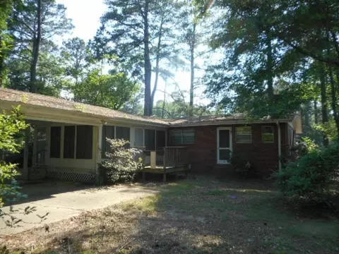 300 Pine St, Smithfield, NC 27577 photo 2