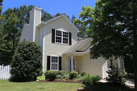 628 Ashford Ln, Durham, NC 27713 photo 2