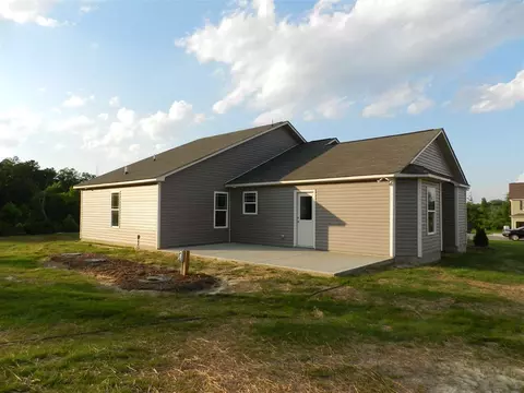 209 Cornfield Ln, Benson, NC 27504 photo 9