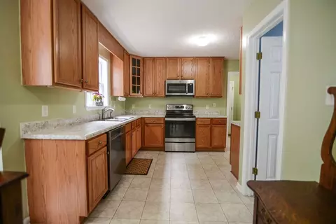 6221 Silver Spring Ct, Willow Spring, NC 27592 photo 9