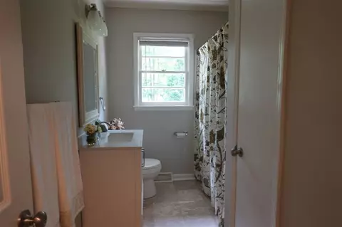 1204 Oak Dr, Durham, NC 27712 photo 16