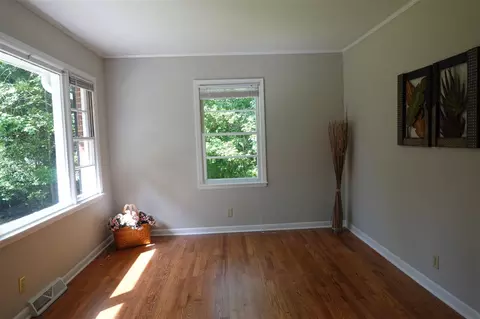 1204 Oak Dr, Durham, NC 27712 photo 7