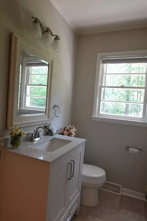1204 Oak Dr, Durham, NC 27712 photo 17