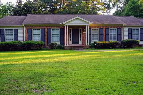 2511 W Cornwallis Rd, Durham, NC 27705 photo 1