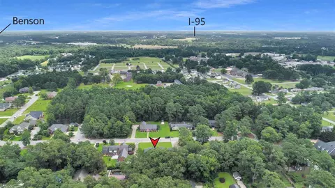 906 Merry St, Dunn, NC 28334 photo 24