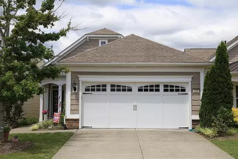 705 Bradhurst Pl, Cary, NC 27519 photo 2