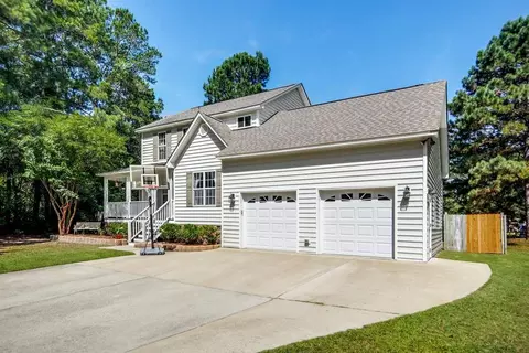 174 Sweet Pea Ln, Willow Spring, NC 27592 photo 3