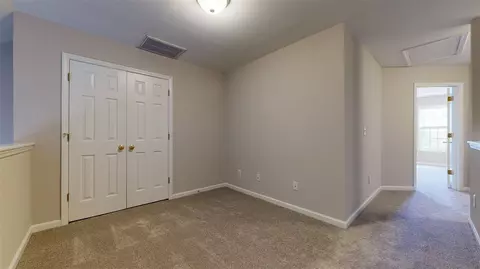 48 Signet Dr, Durham, NC 27704 photo 3