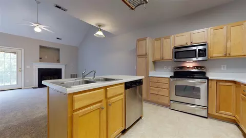 48 Signet Dr, Durham, NC 27704 photo 16