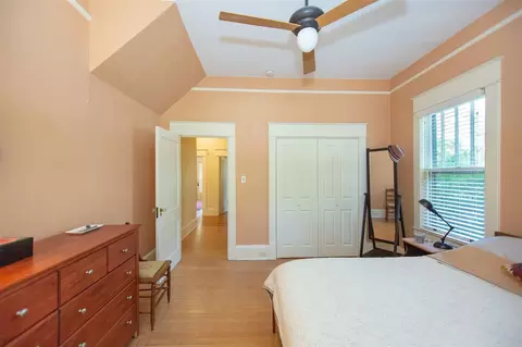 916 W Markham Ave, Durham, NC 27701 photo 15