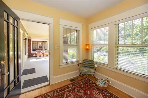 916 W Markham Ave, Durham, NC 27701 photo 4