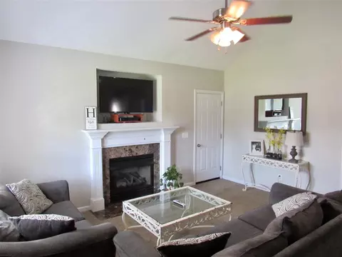 44 Eula Ct, Angier, NC 27501 photo 2