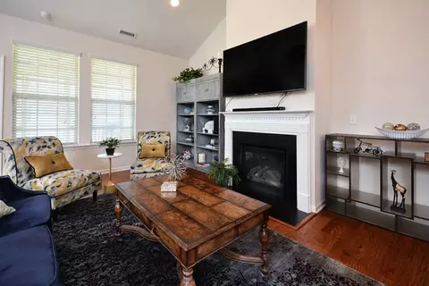 1031 Big Spring Cir, Durham, NC 27703 photo 12