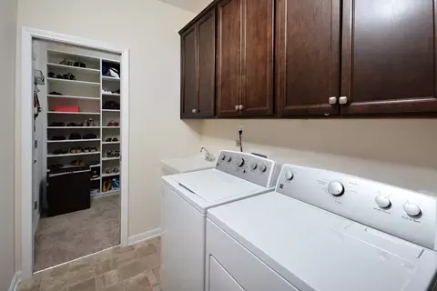1031 Big Spring Cir, Durham, NC 27703 photo 23